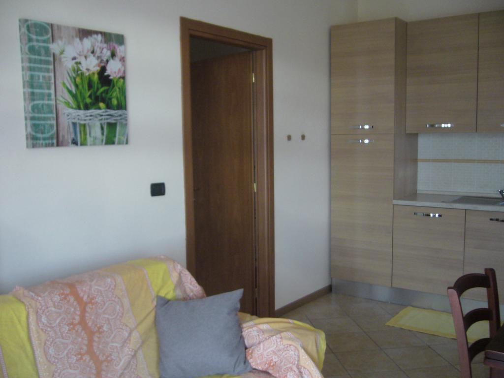 Appartamenti Ca'Melia Sarzana Habitación foto