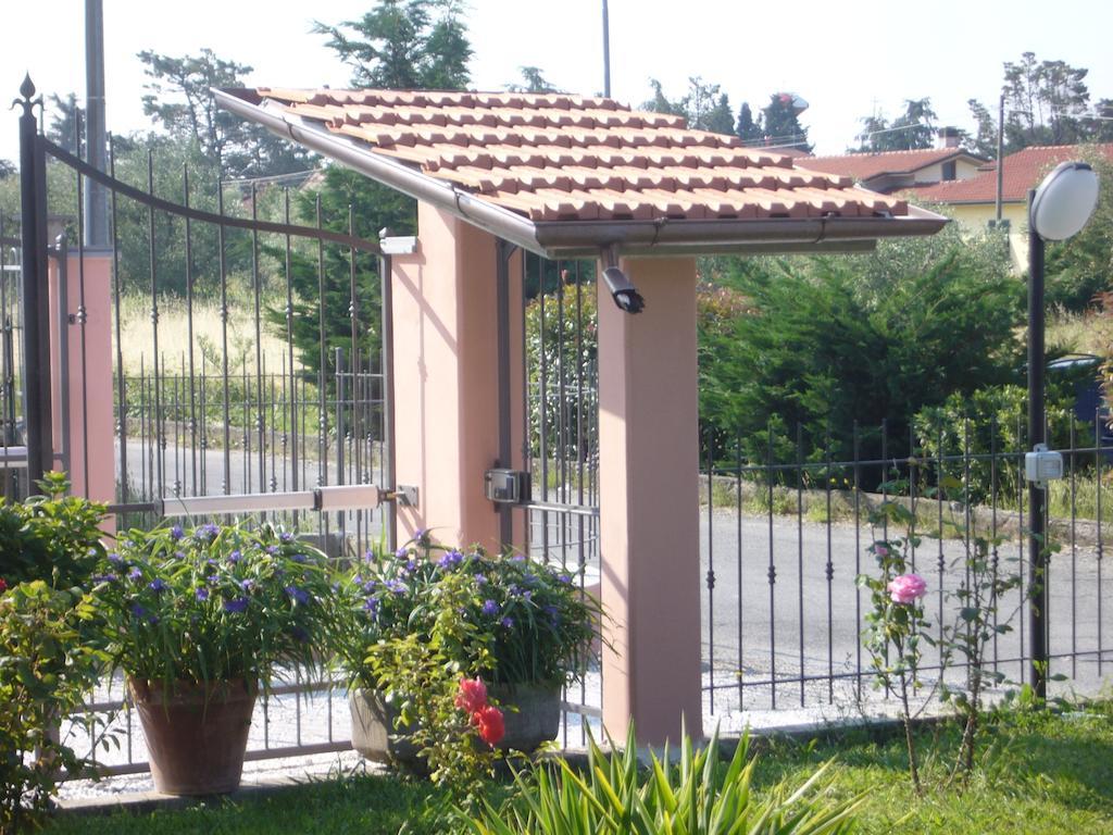 Appartamenti Ca'Melia Sarzana Habitación foto